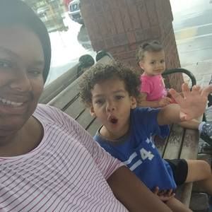 Meet your Posher, Whitney